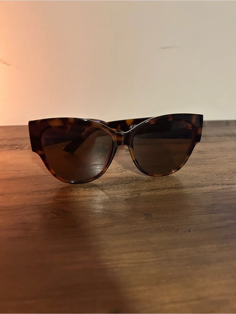 H&M Tortoiseshell Cat-Eye Sunglasses - Brown/Amber